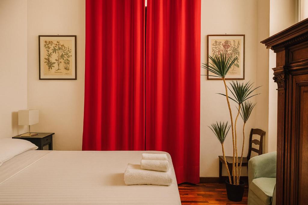 Casa Milano - Apartments and Rooms - Vintage Vibes, balcony