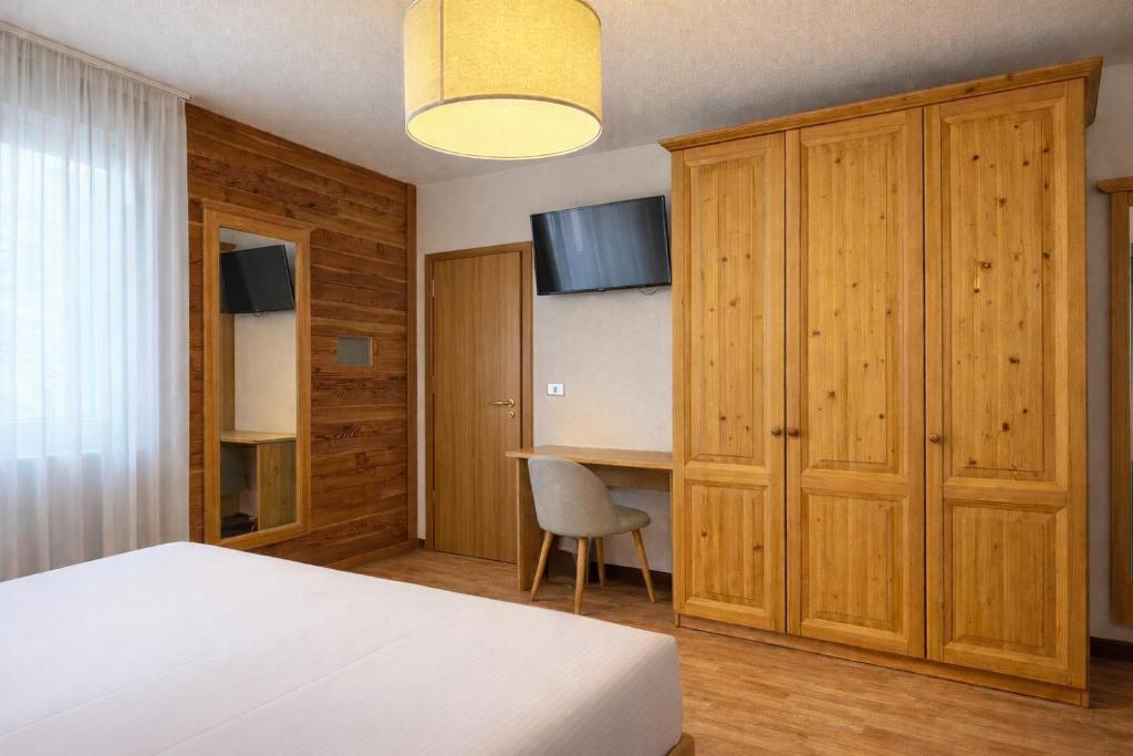 Hotel Rododendro Val di Fassa - Standard Double Room