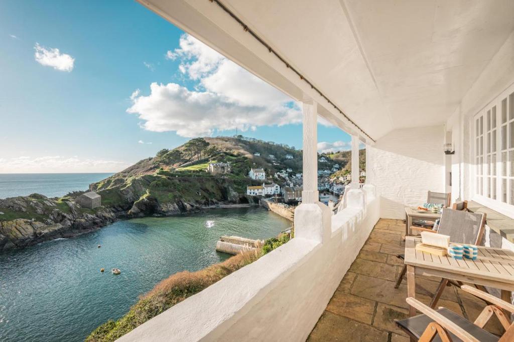 a view of the ocean from the balcony of a house at 3 Bed in Polperro oc-h34100 in Polperro