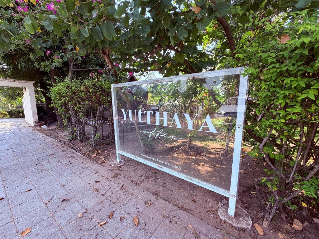 Ayutthaya Garden River Home - Deluxe Double Room
