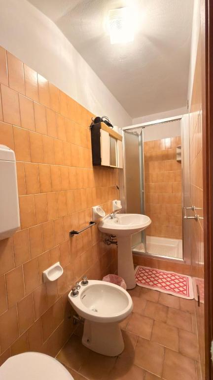 Albergo Ristorante Centrale - Doppel- Oder Zweibettzimmer Mit Balkon