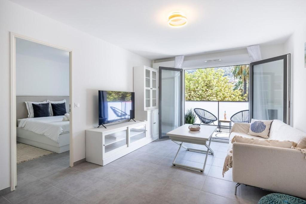 Appartement du Port with park view