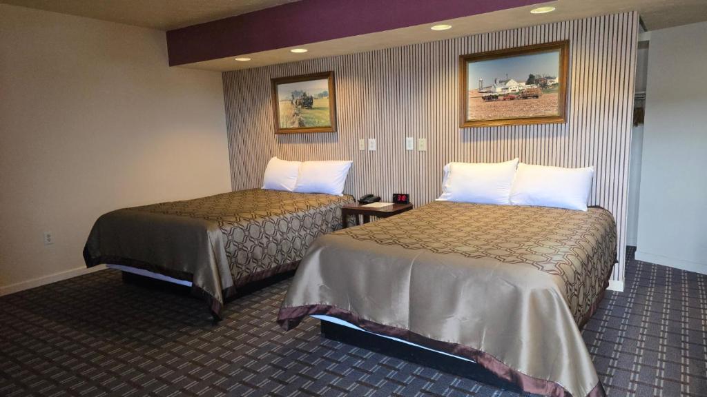 Classic Inn Lancaster photo
