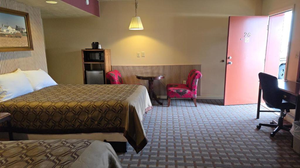 Classic Inn Lancaster photo