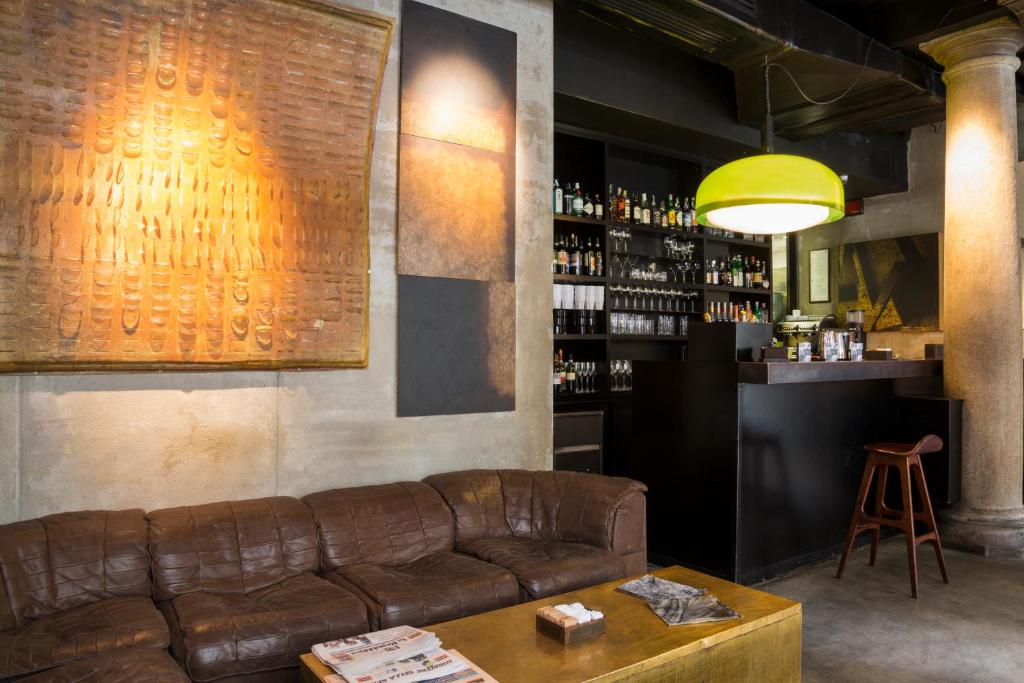 Lounge nebo bar v ubytování STRAF, Milan, a Member of Design Hotels