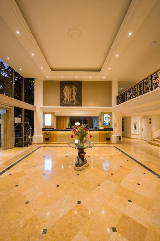 Hotel Victoria Express