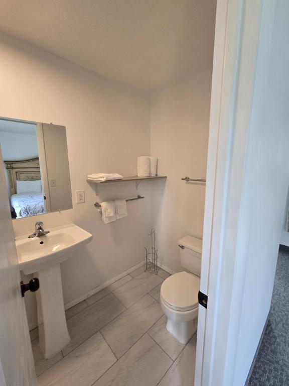 Lyn Aire Motel - Lake George - 
