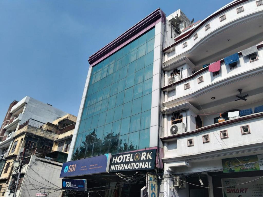 Hotel R P International - Near Charbagh Railway Station, Lakhnau (nove ...