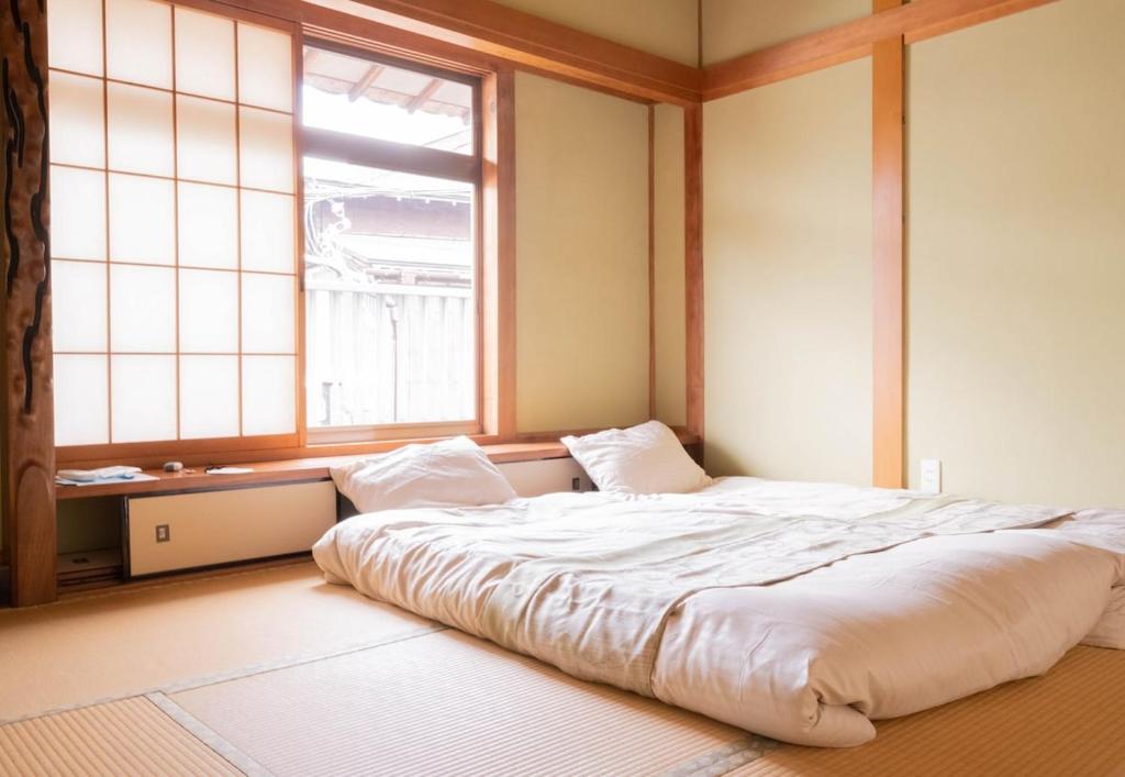 Entire-family 3 bedroom house close to Tenoji