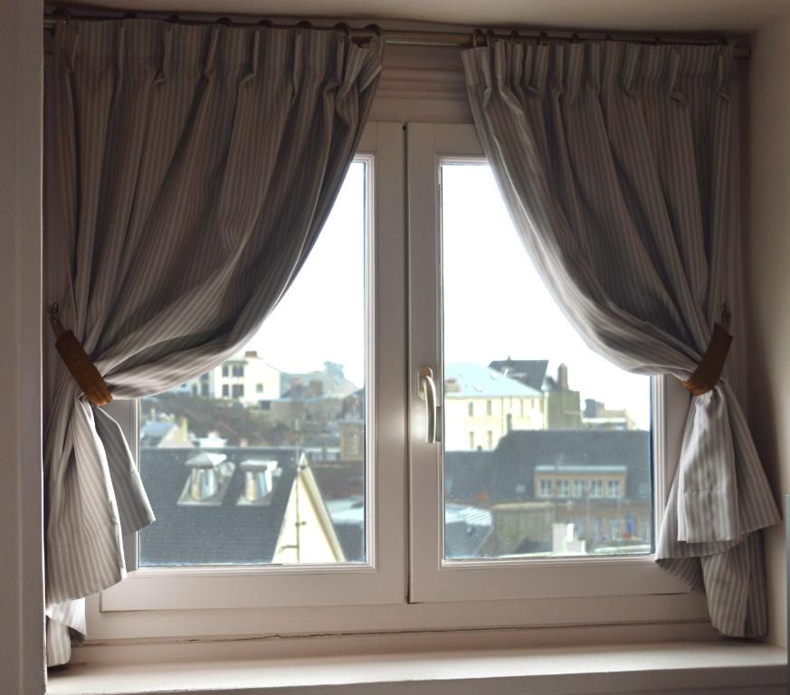 Hotel Des Bains - Budget Single Room With Rooftop View