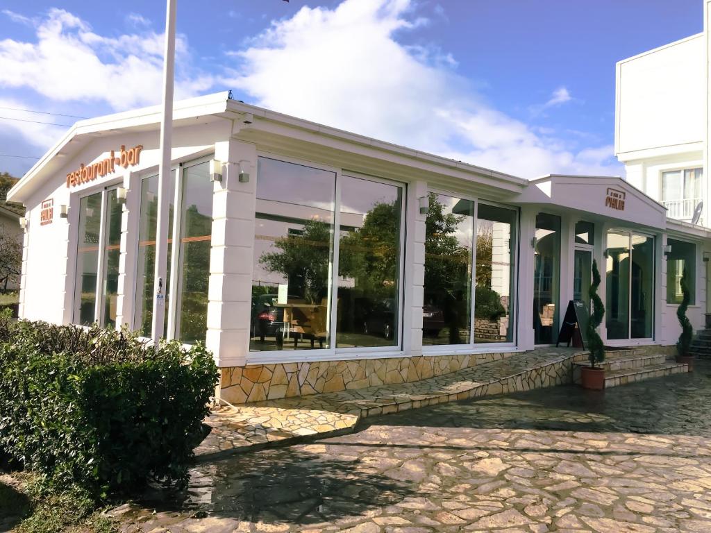 Budova, kde se hotel nachází