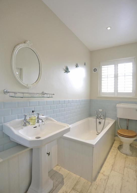 3 Bed in Southwold oc-aacait 3