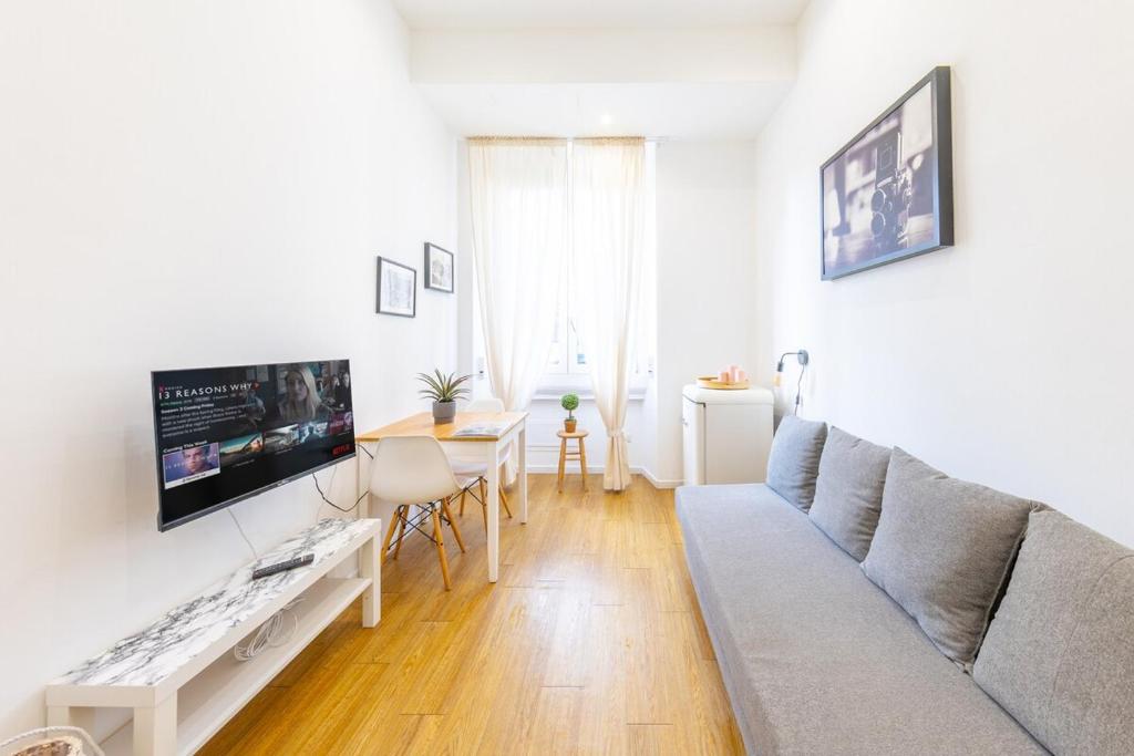 City Stay Bright and elegant apartment with WiFi