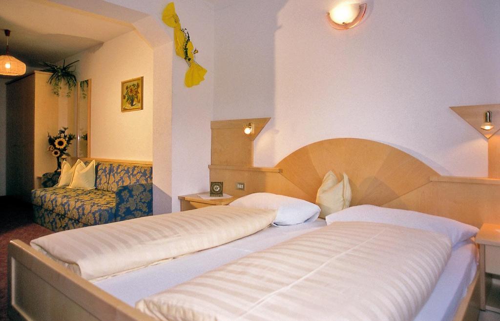 Hotel Gisserhof - Habitación Doble Con Cama Supletoria