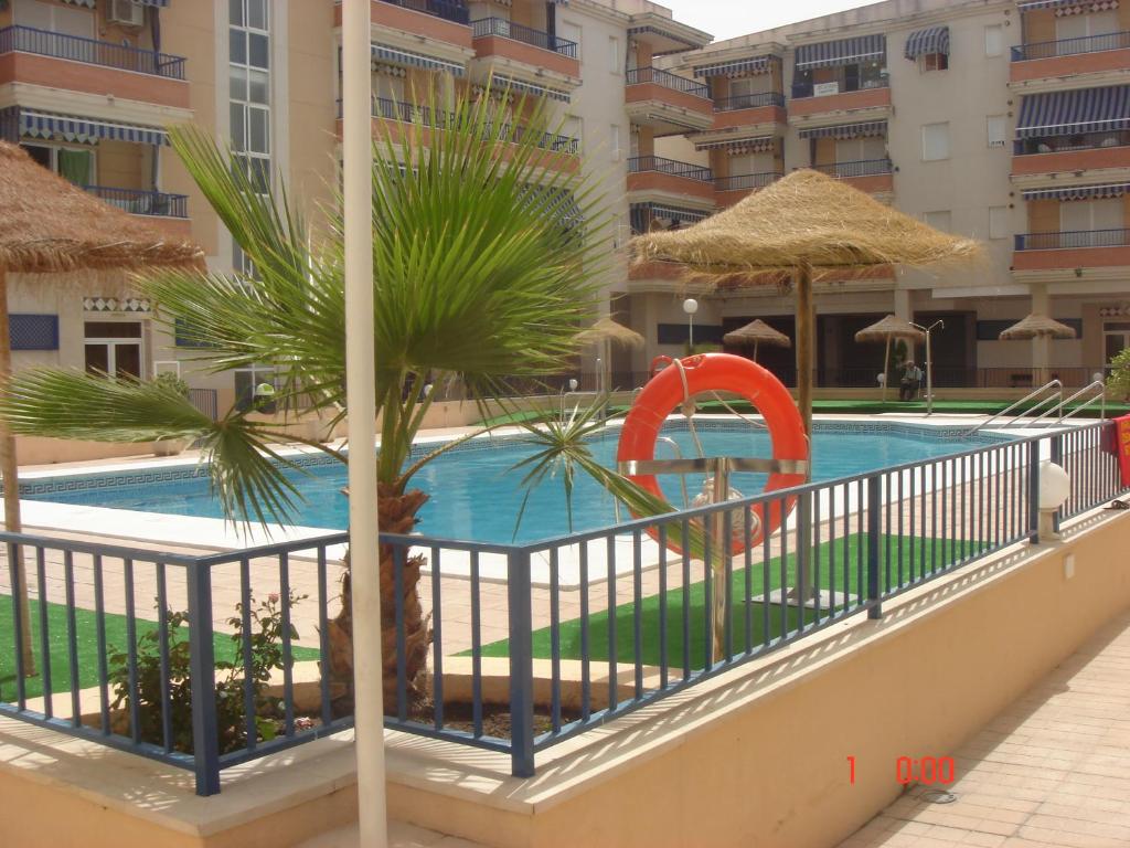 Bazén v ubytování Apartamento Paraiso Sol nebo v jeho okolí