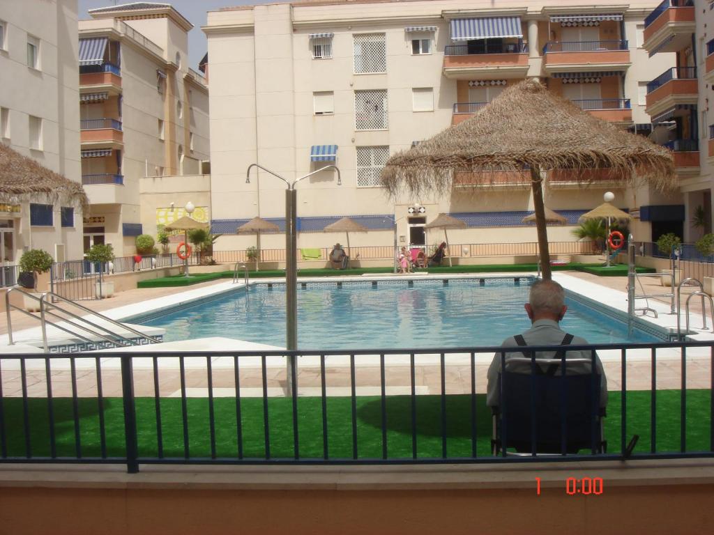 Bazén v ubytování Apartamento Paraiso Sol nebo v jeho okolí