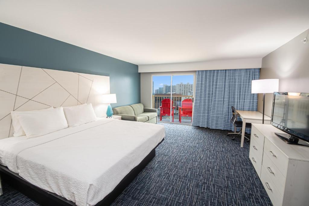 Bonita Beach Hotel - 