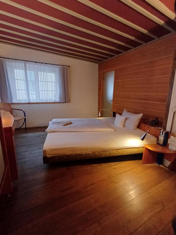 Schiefes Haus - Standard King Room