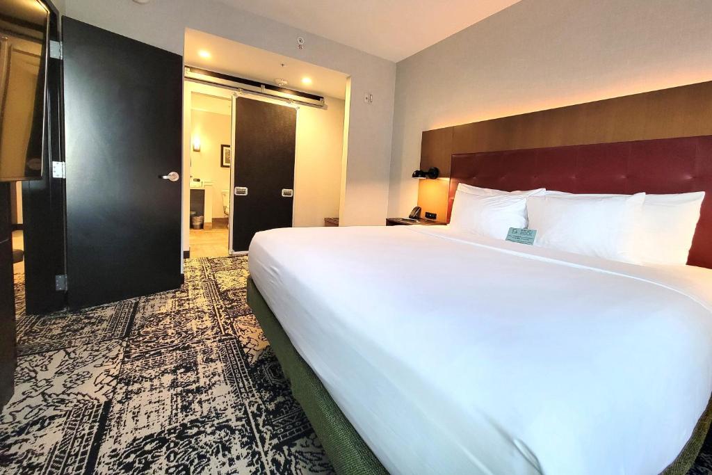 Hotel Rock Lititz photo