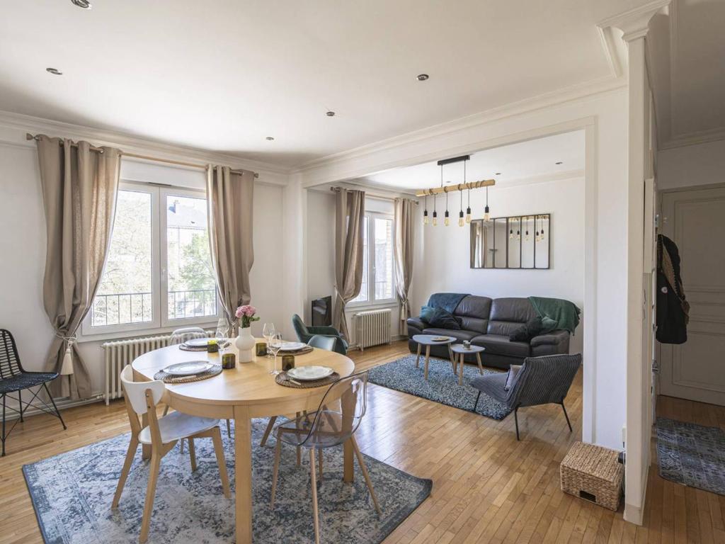 Duplex Élégant au Cœur de Reims - 2 Chambres