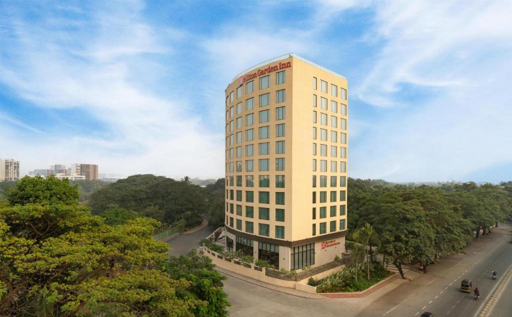 Hilton Garden Inn Mumbai International Airport در بمبئی