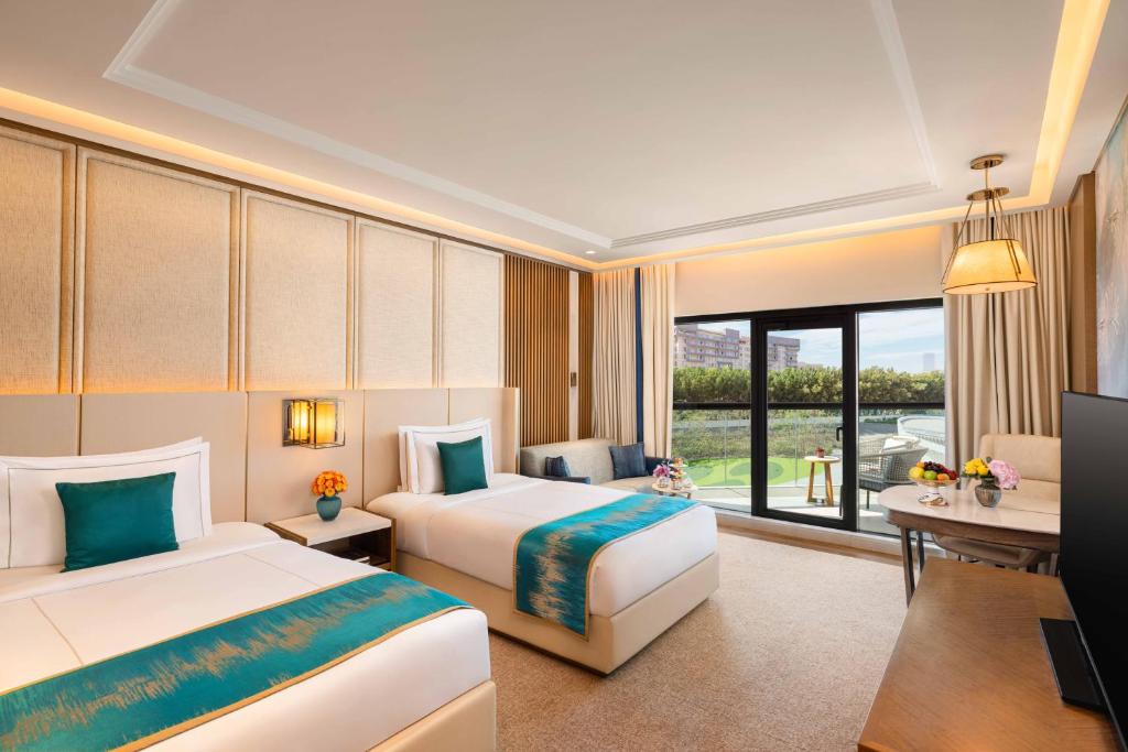 Taj Exotica Resort & Spa, The Palm, Dubai - 