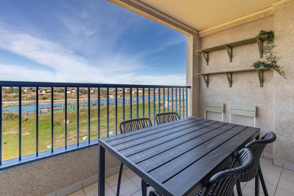 ApartUP Patacona Azud