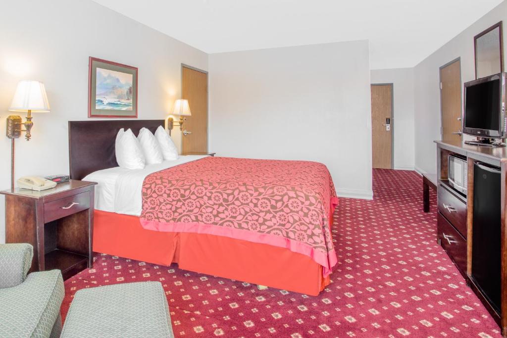 Days Inn by Wyndham Lake Village - Queen Room - Accesso Alla Disabilità/non Fumatori