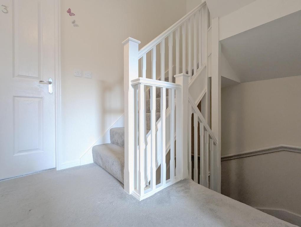 Guest Rooms Near City Centre & Dock Free Parking photo