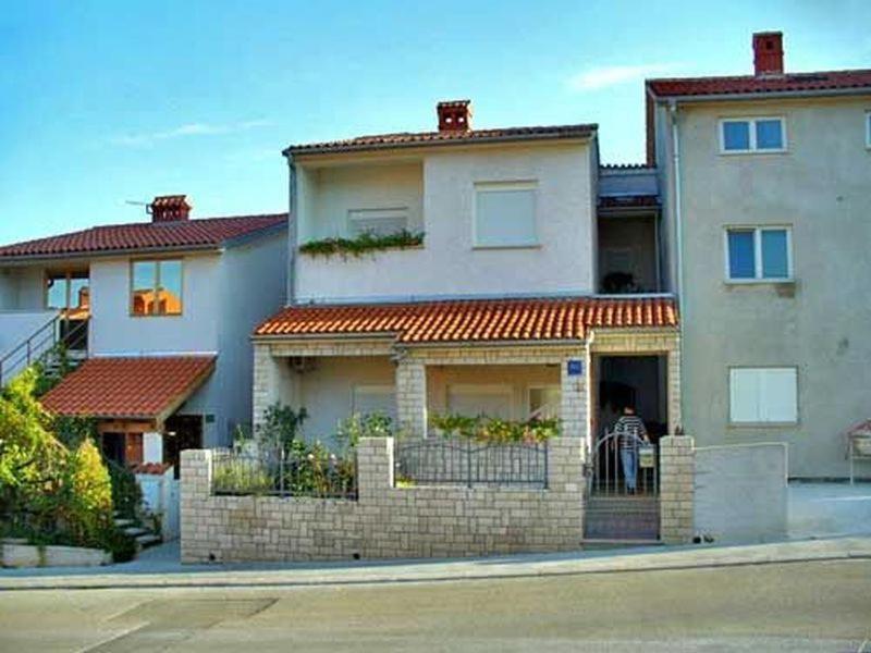 Apartment Mladen