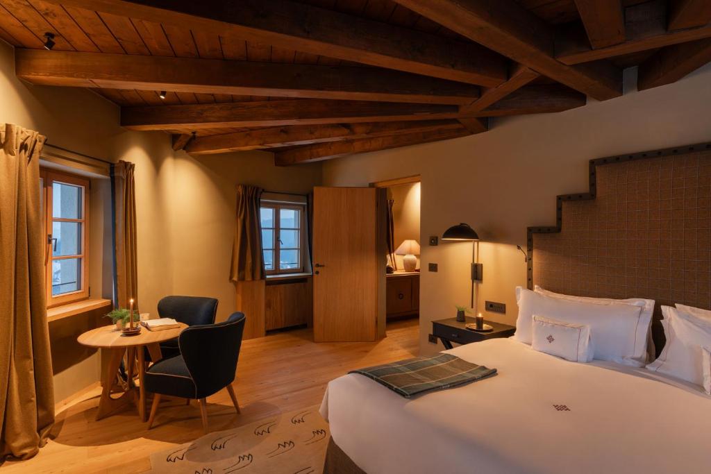 Castel Badia - The Leading Hotels of the World - Suite Mit Zwei Schlafzimmern