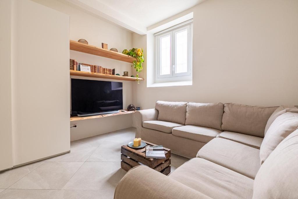 Visual Reference: Private Garden Space Florence 2 Bed Apt Florence Updated Prices