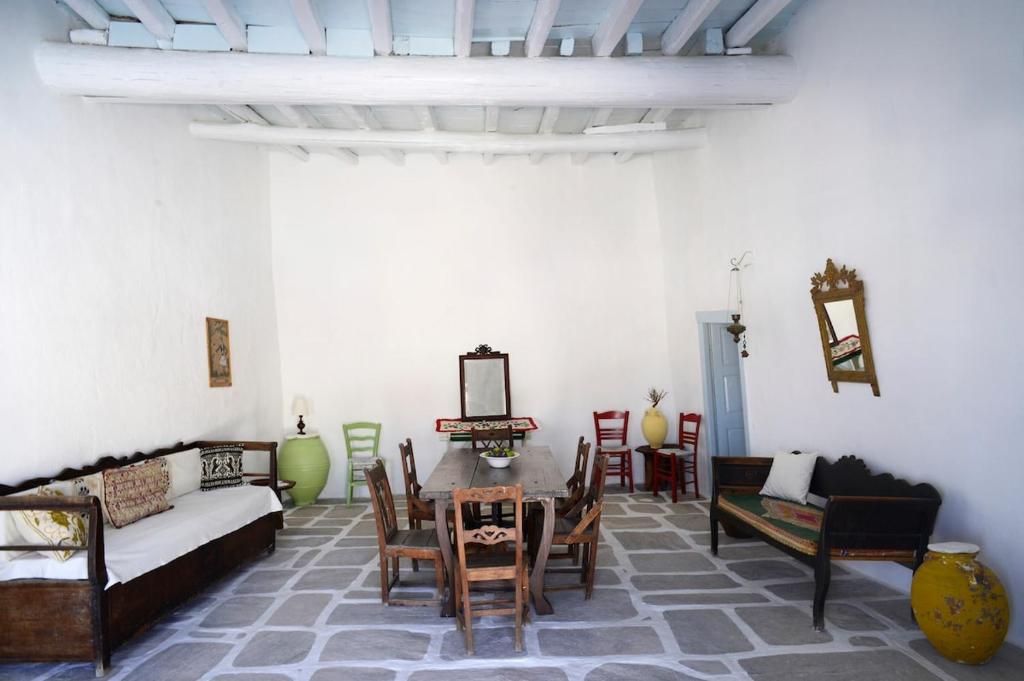 The Castle House, a Living Museum