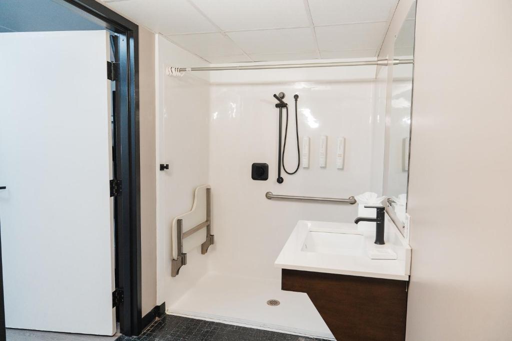 Dutch Wonderland Inn photo