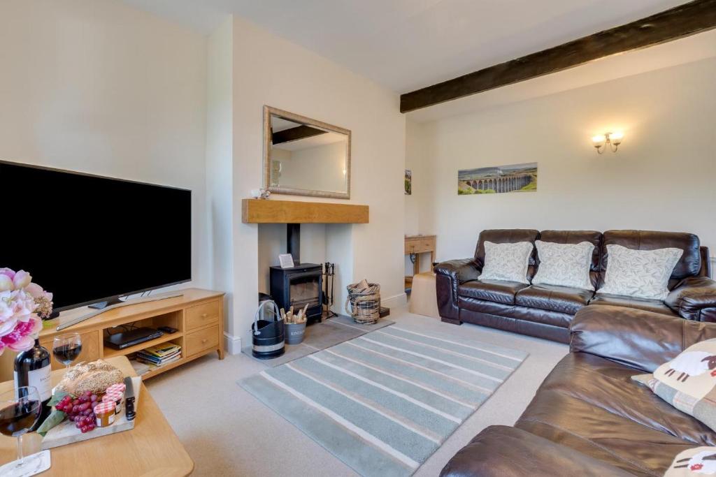 2 Bed in Hawes oc-ds052 4