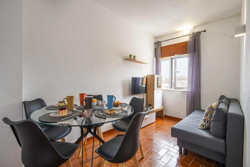B14 - Heart of Old Town Apartment