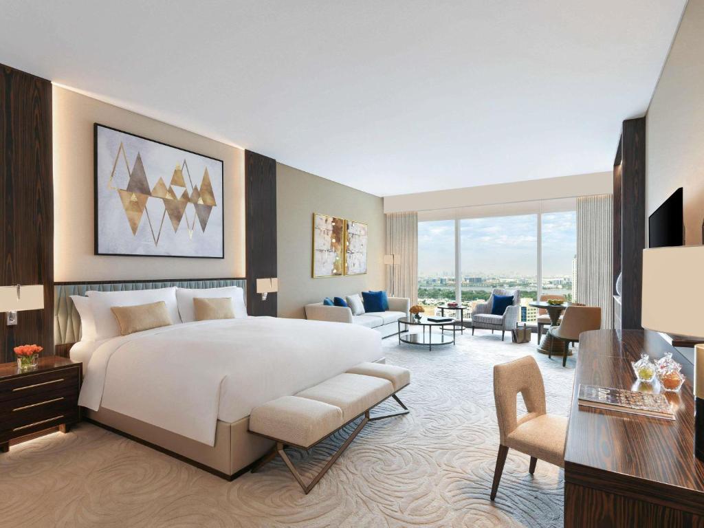 SOFITEL DUBAI THE OBELISK