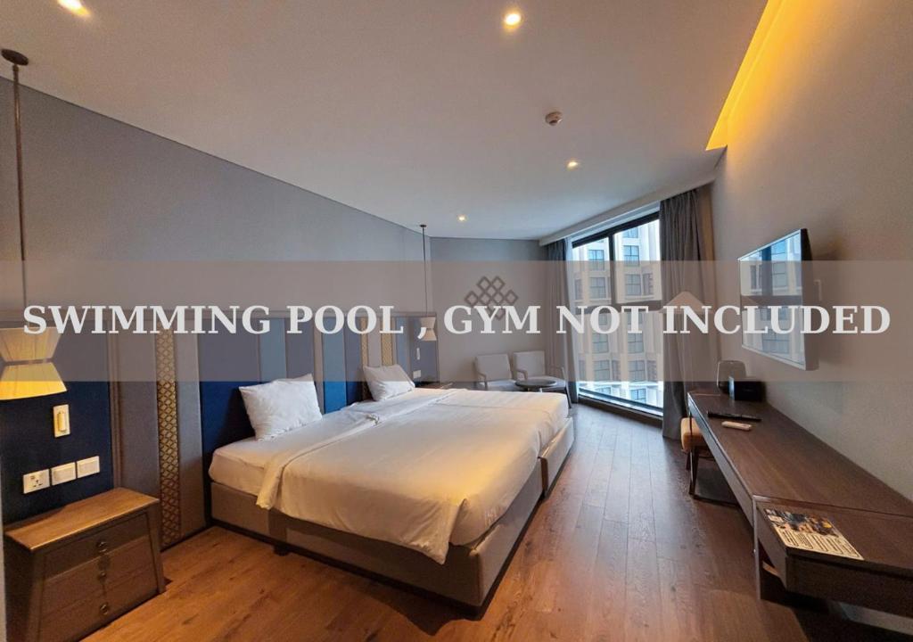 Phòng Deluxe Giường Đôi/2 Giường Đơn Nhìn Ra Hồ Bơi