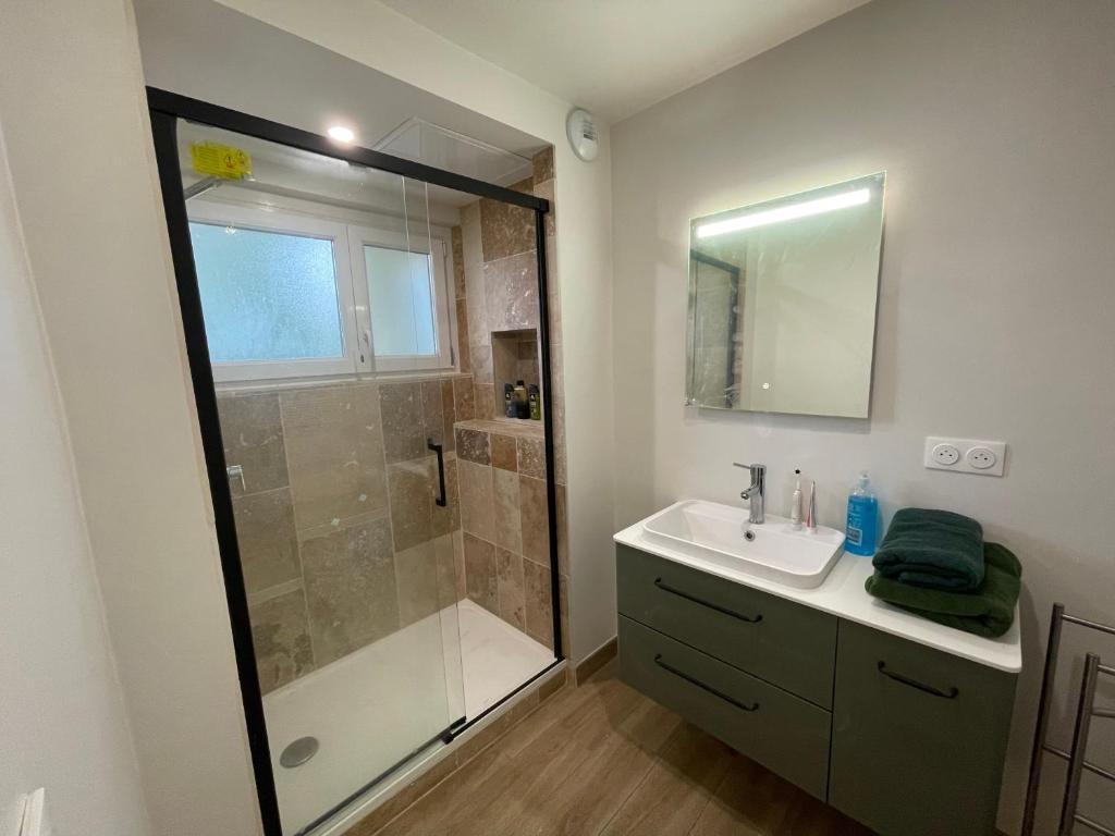 Grand appartement entouré de verdure – photo 8