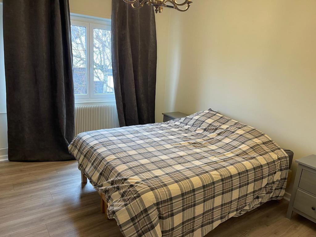 Grand appartement entouré de verdure – photo 17