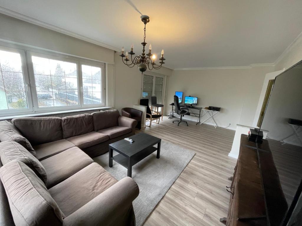 Grand appartement entouré de verdure – photo 5