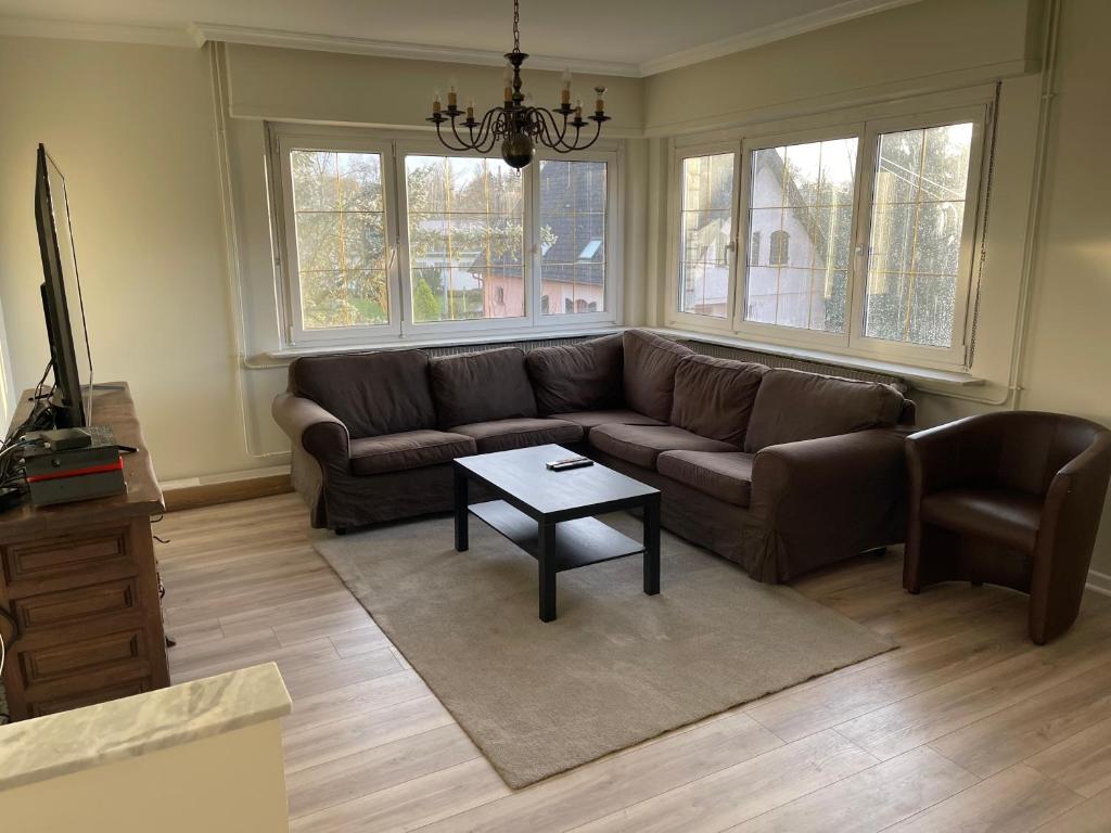 Grand appartement entouré de verdure – photo 32