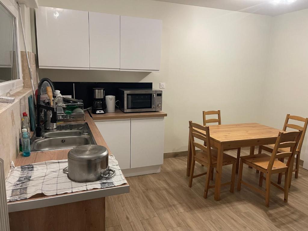 Grand appartement entouré de verdure – photo 40