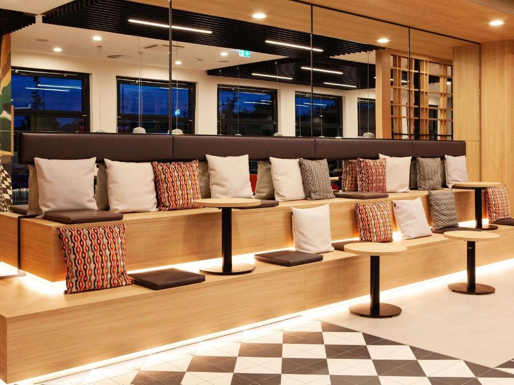 ibis Hotel Berlin Airport - Housity