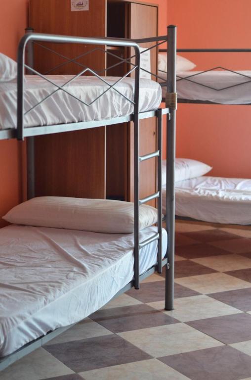 AlbergueRojoPlata - Cama Individual Em Dormitório