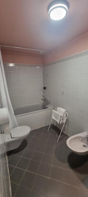 Hôtel Le Lons - Chambre Triple