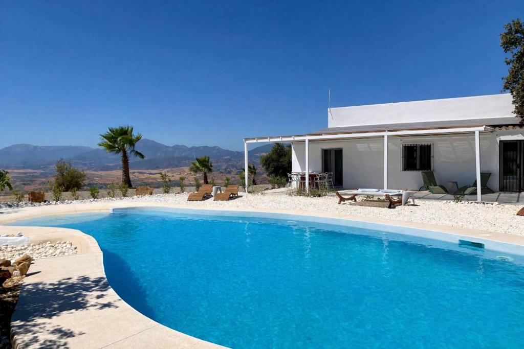 Alora Private Villa - Pool & 360 Mountain Views, Alora (updated prices ...