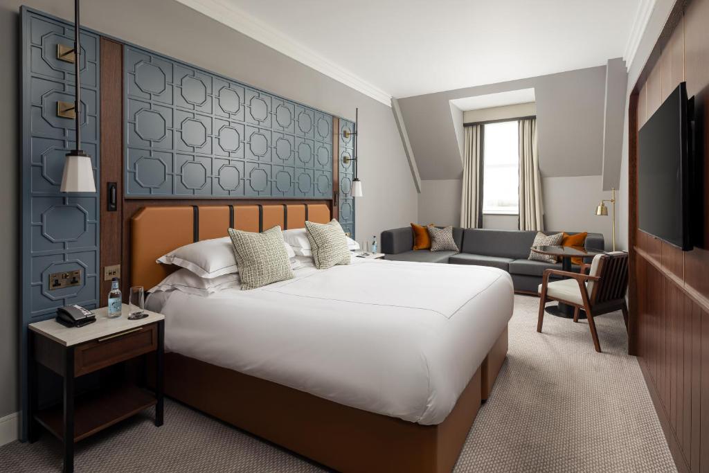 The Parkgate Hotel - 