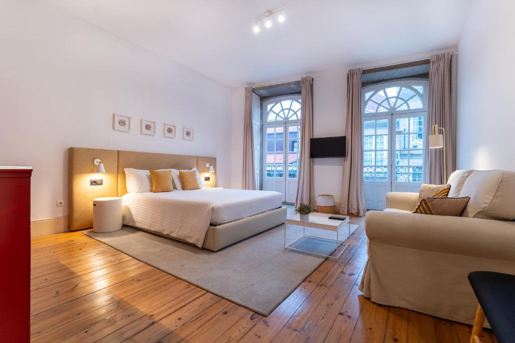 Calacatta Housing