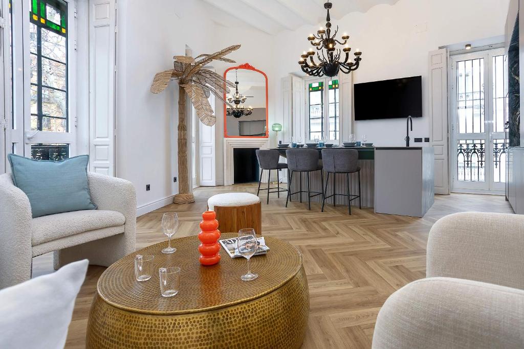 Genteel Home Antonia Diaz IV